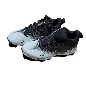 Ua Youth Football Cleats Sz 4